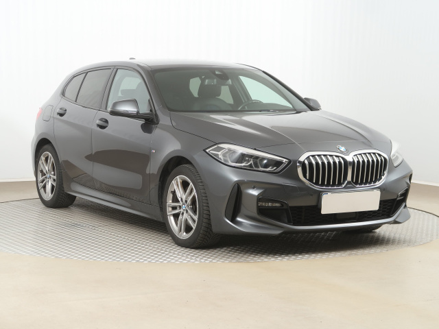 BMW 1 2021