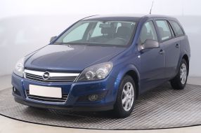 Opel Astra - 2011