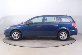 Opel Astra - 2011