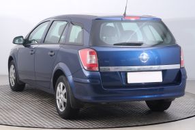 Opel Astra - 2011