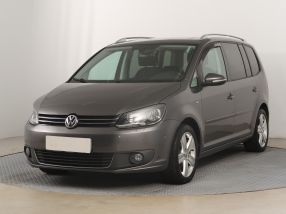Volkswagen Touran - 2015