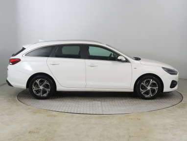 Hyundai i30 - 2022