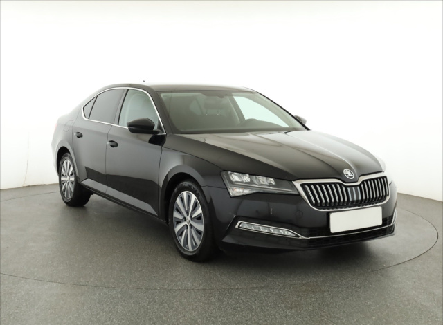 Škoda Superb 2021