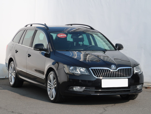 Škoda Superb 2013