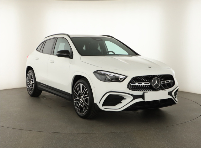 Mercedes-Benz GLA 2025