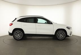 Mercedes-Benz GLA - 2025