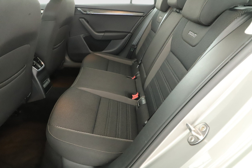 Škoda Octavia Scout, 2019
