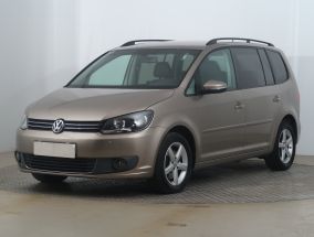 Volkswagen Touran - 2012