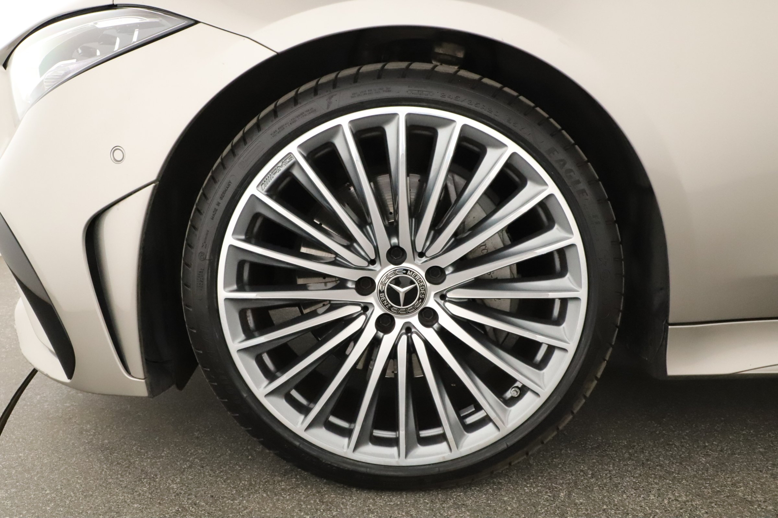 Mercedes-Benz CLS - 2023