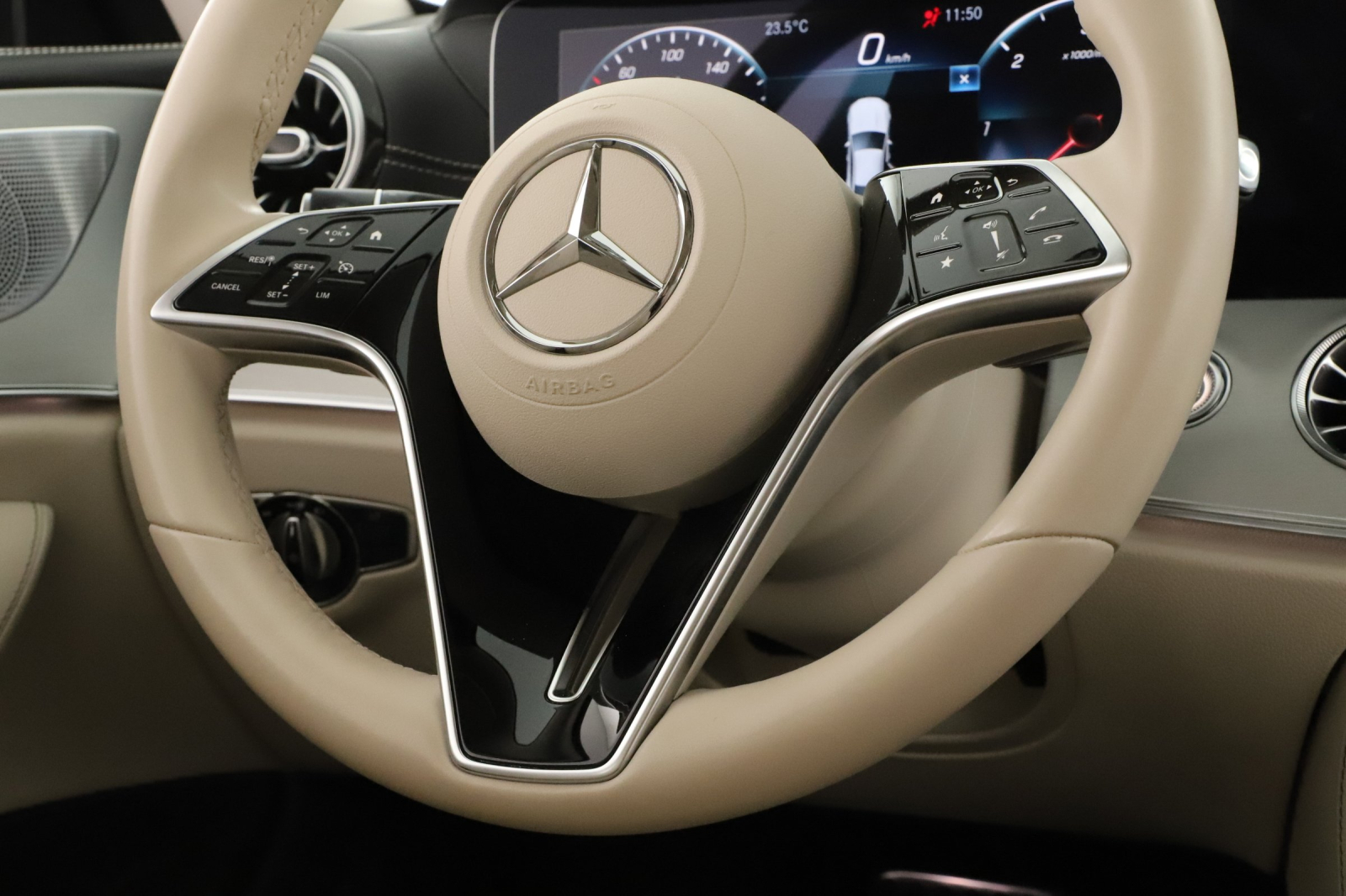 Mercedes-Benz CLS - 2023
