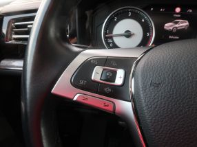 Volkswagen Touareg - 2019