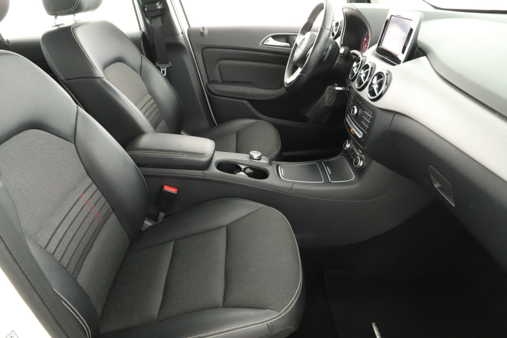 Mercedes-Benz B