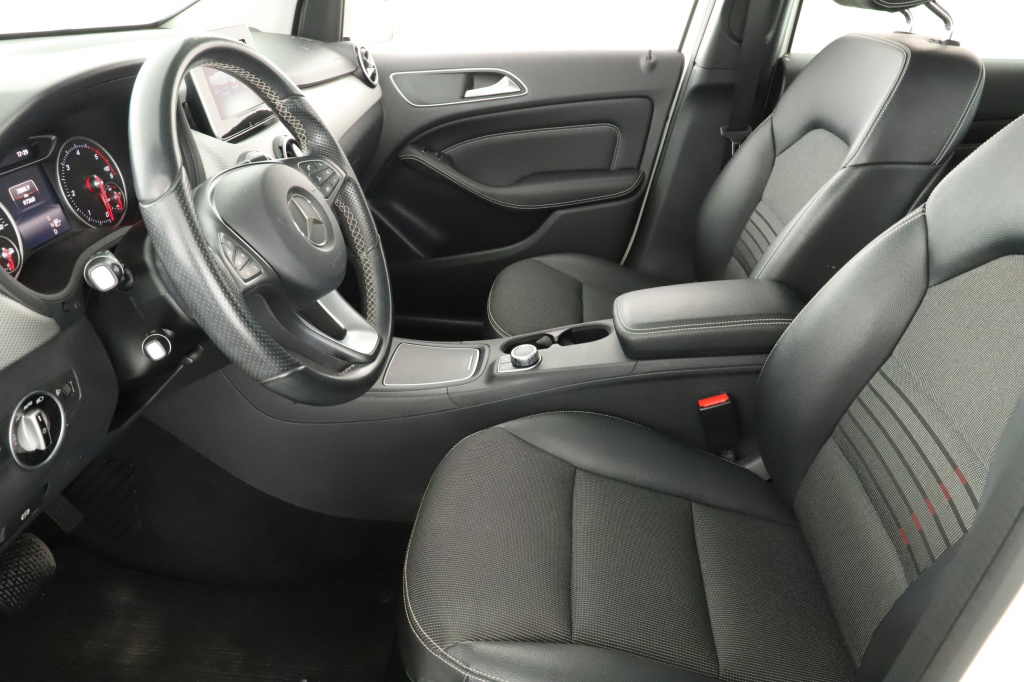 Mercedes-Benz B