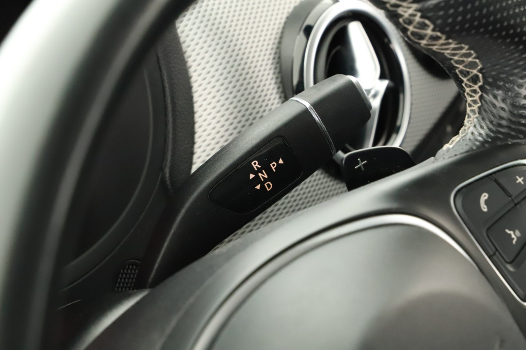 Mercedes-Benz B