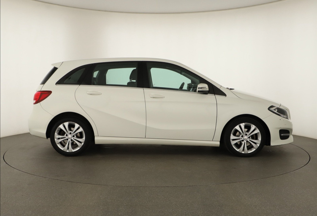 Mercedes-Benz B
