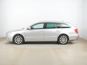 Skoda Superb - 2010