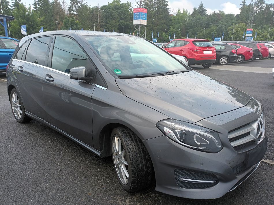 Mercedes-Benz B - 2015