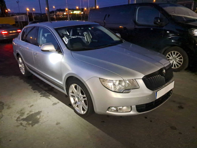 Škoda Superb 2010
