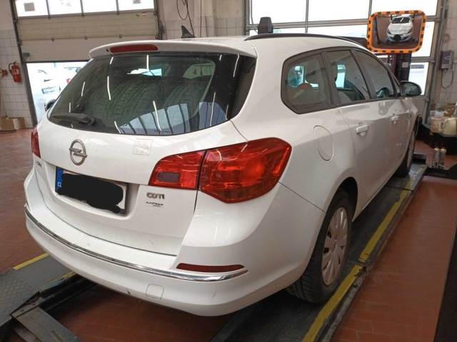 Opel Astra 2015