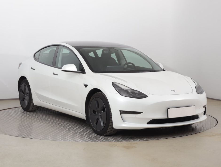 Tesla Model 3 - 2021