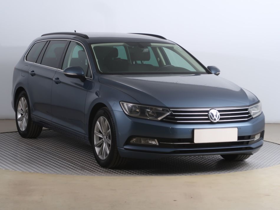 Volkswagen Passat - 2015