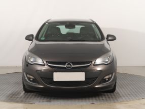 Opel Astra - 2013