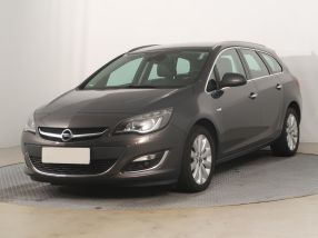 Opel Astra - 2013