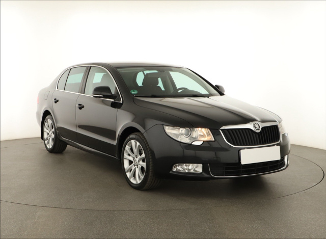 Škoda Superb 2013