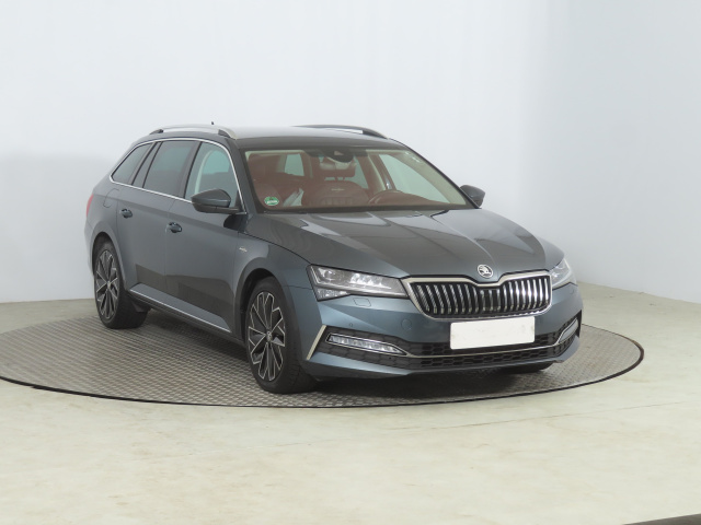 Skoda Superb 2022
