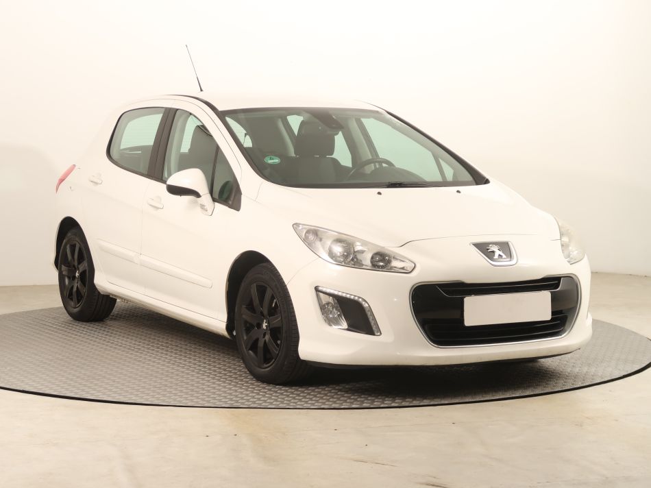Peugeot 308 - 2011
