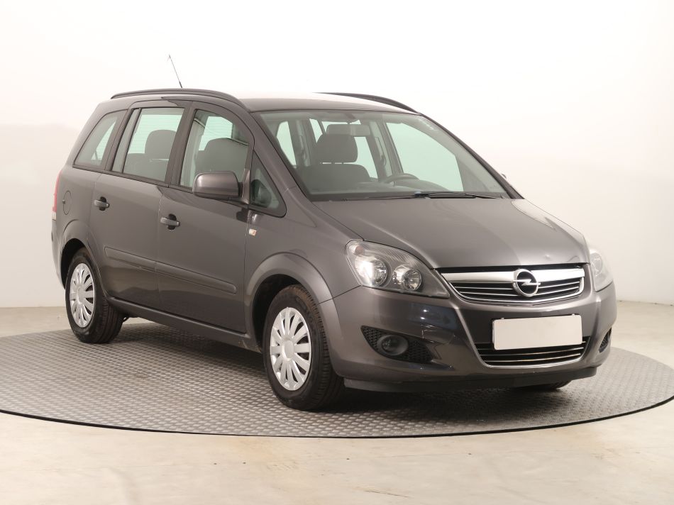 Opel Zafira - 2012