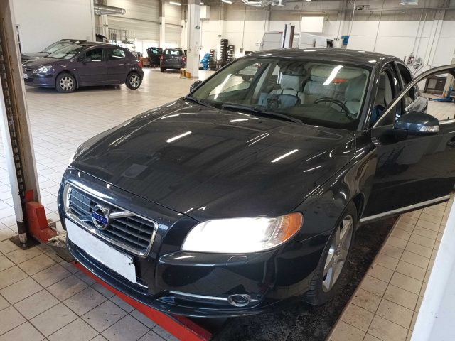 Volvo S80 2010