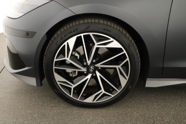 Hyundai Ioniq 6 - 2023