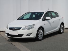 Opel Astra - 2010