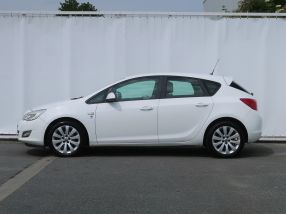 Opel Astra - 2010