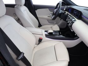 Mercedes-Benz CLA - 2021