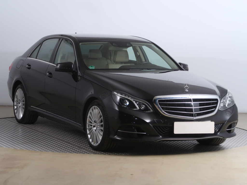 Mercedes-Benz E