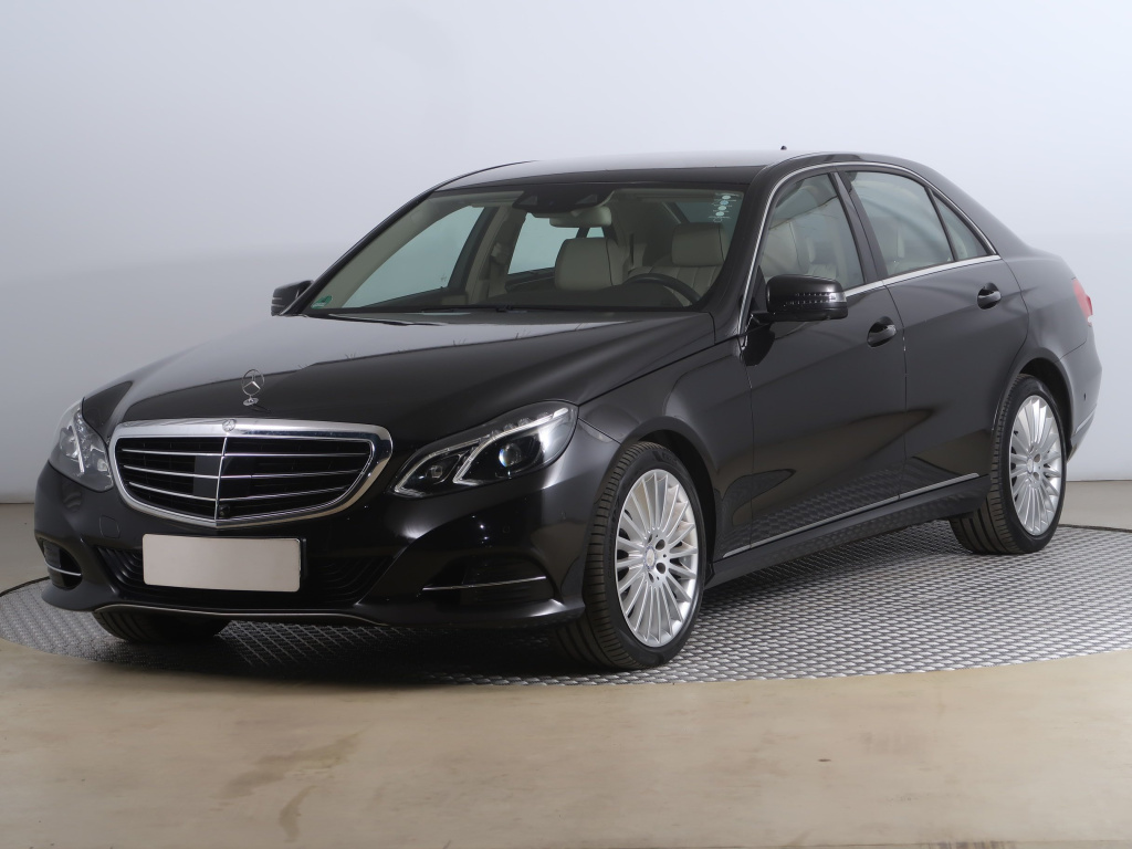 Mercedes-Benz E
