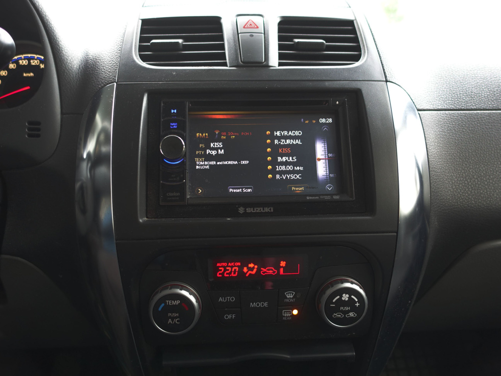 Suzuki SX4