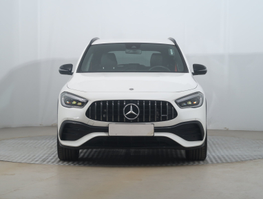 Mercedes-Benz GLA - 2022