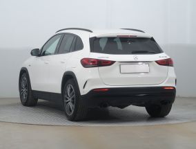 Mercedes-Benz GLA - 2022
