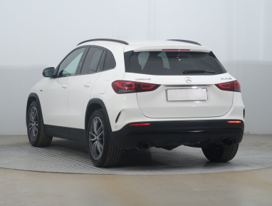 Mercedes-Benz GLA - 2022