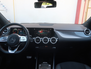 Mercedes-Benz GLA - 2022