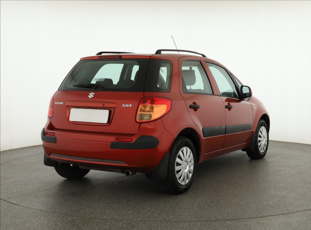 Suzuki SX4