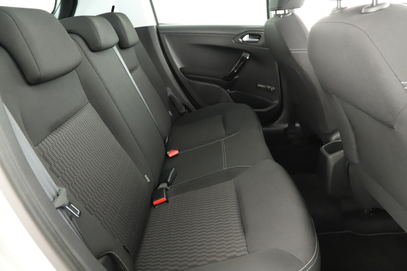 Peugeot 208, 2017