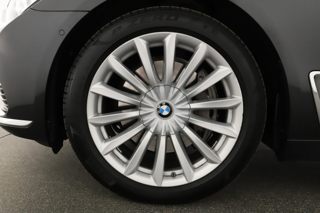 BMW 7
