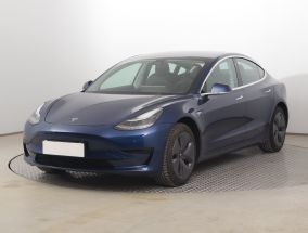 Tesla Model 3 - 2020