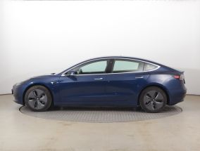 Tesla Model 3 - 2020