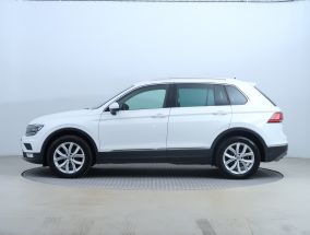 Volkswagen Tiguan - 2016