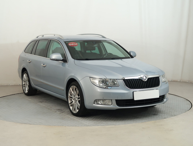 Skoda Superb 2012